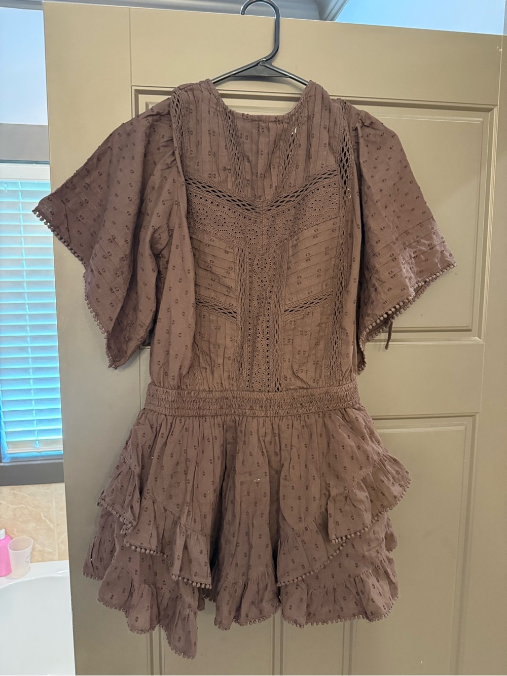 New with tag’s Abercrombie Brown Eyelet Ruffle Dress/Skort